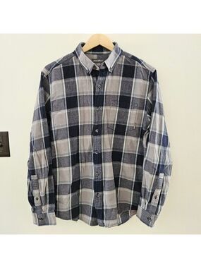 Eddie Bauer Men’s Flannel Shirt Size Medium Blue Grey Plaid Button Down